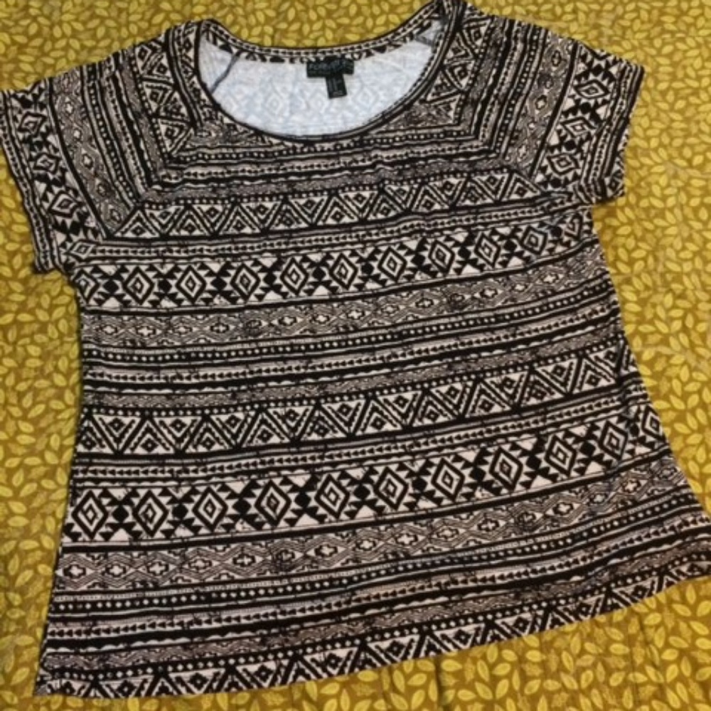 Tribal print t shirt